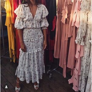 SWF January floral skirt sz M medium white floral spring